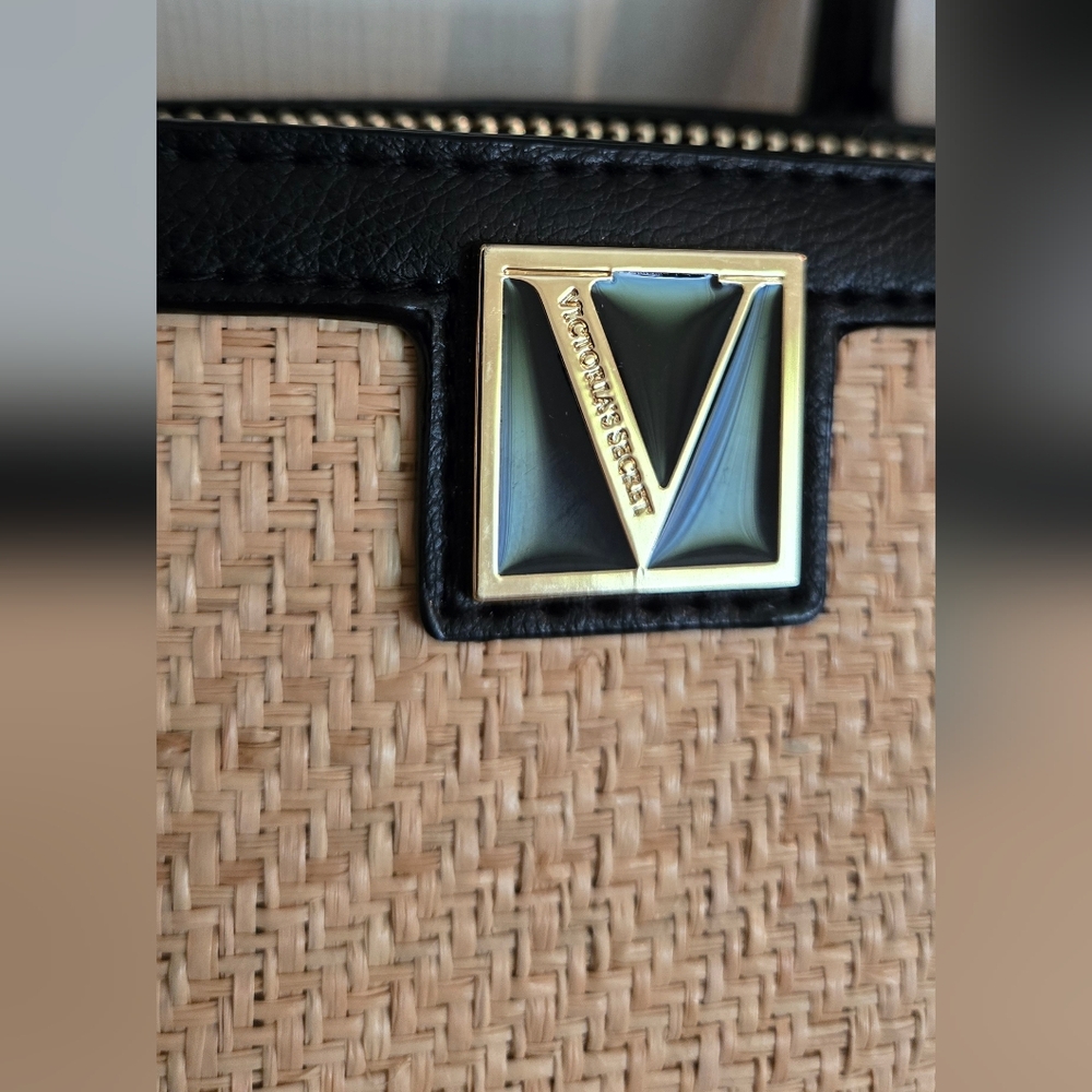 Victoria's Secret Structured Satchel Straw Tote Black Tan Women Crossbody NWOT - Picture 4 of 16